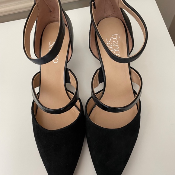 Franco Sarto black suede closed toed shoes - Picture 2 of 6